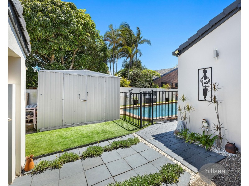 11 Seabreeze Street, Paradise Point QLD 4216