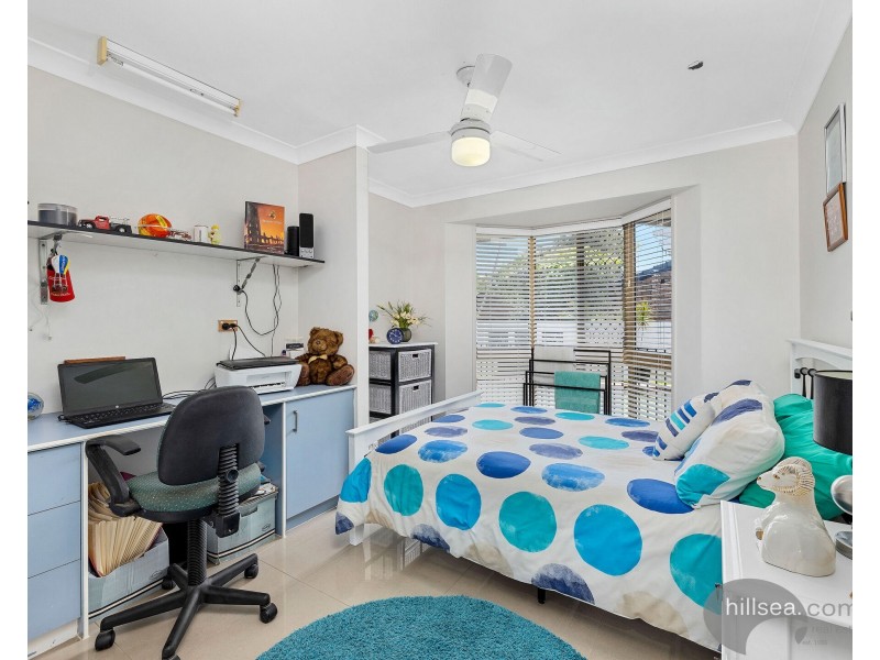 11 Seabreeze Street, Paradise Point QLD 4216