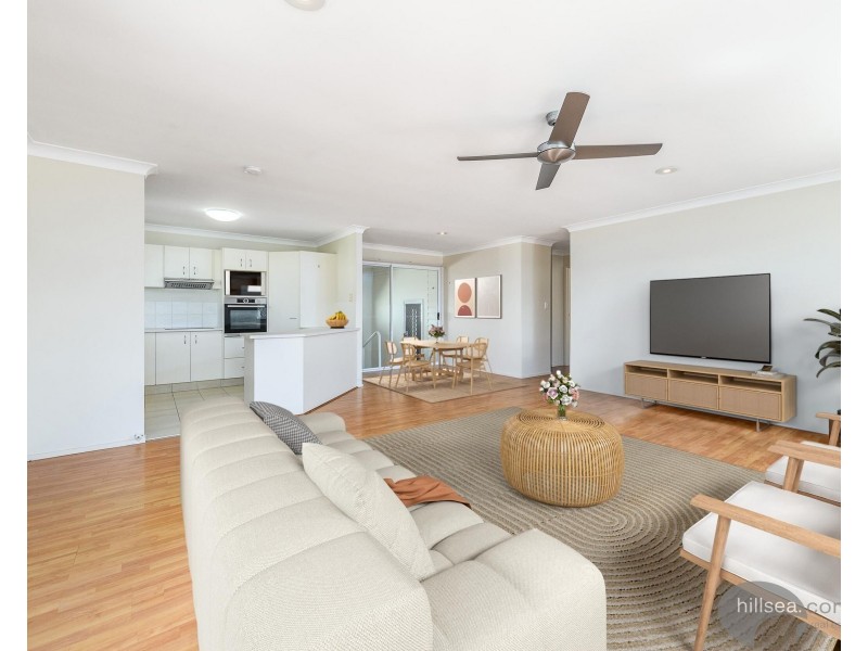 8/11 Treasure Island Drive, Biggera Waters QLD 4216