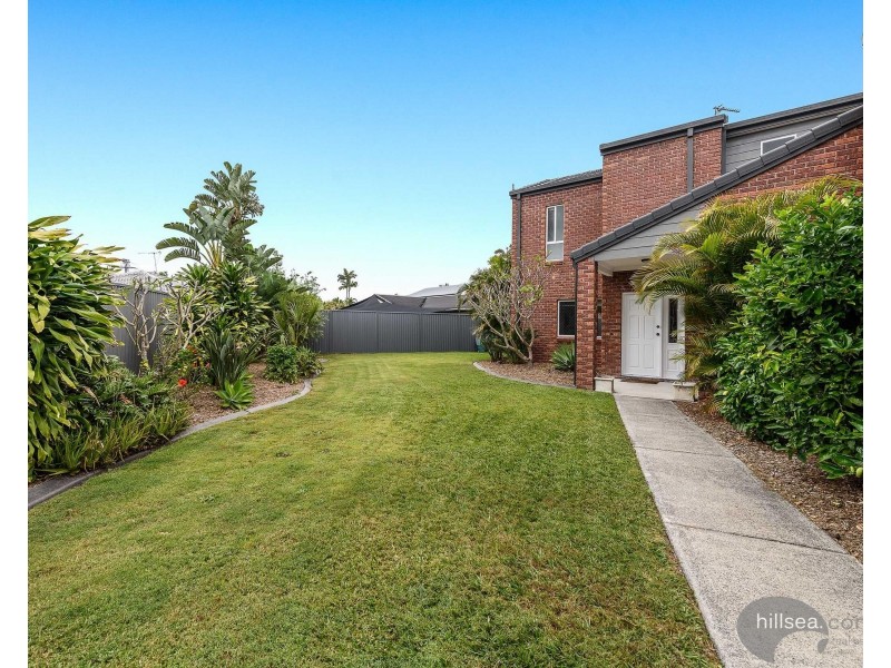 4 Bluegum Avenue, Hollywell QLD 4216