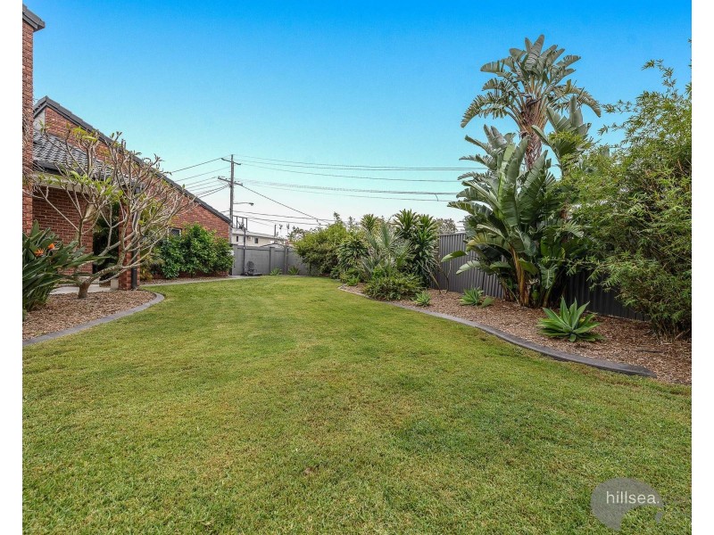 4 Bluegum Avenue, Hollywell QLD 4216