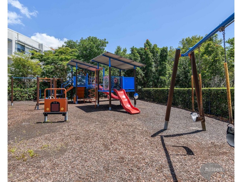 433/64 Sickle Avenue, Hope Island QLD 4212