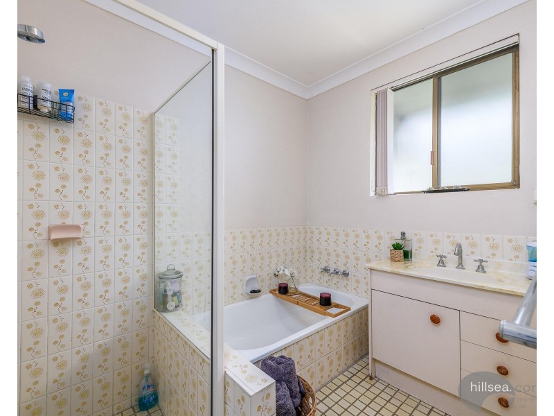 2/405 Bayview Street, Hollywell QLD 4216