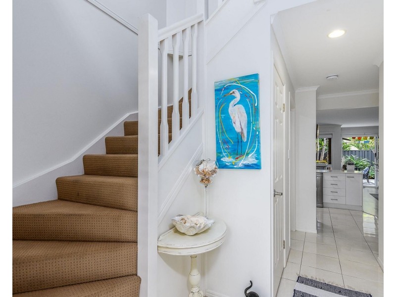 10/447 Pine Ridge Road, Runaway Bay QLD 4216