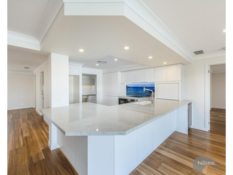 58 O’Grady Drive, Paradise Point QLD 4216