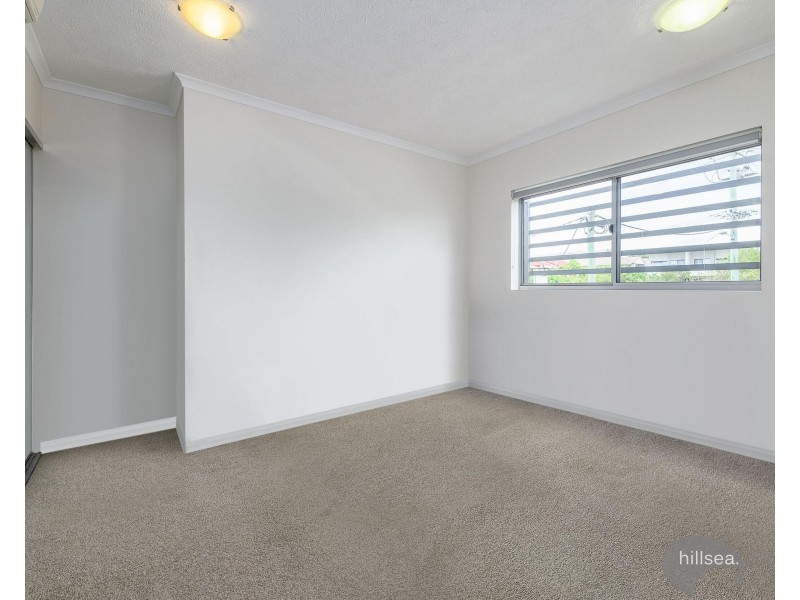 1/77 Brighton Street, Biggera Waters QLD 4216