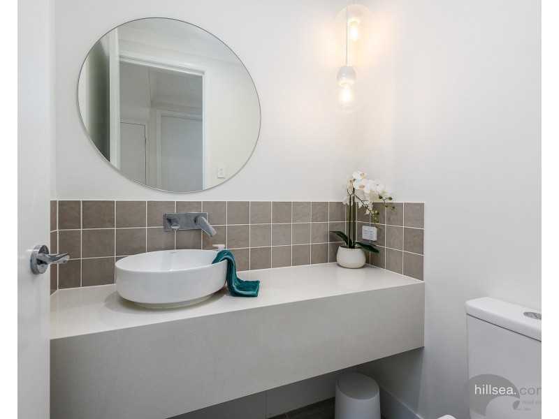 13/1 Lyra Avenue, Hope Island QLD 4212