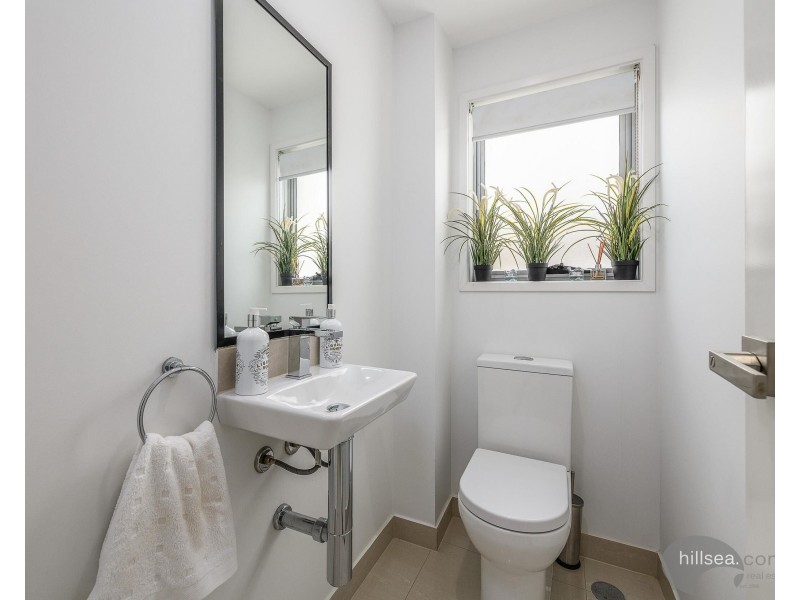 20/156 Marina Quays Boulevard, Hope Island QLD 4212