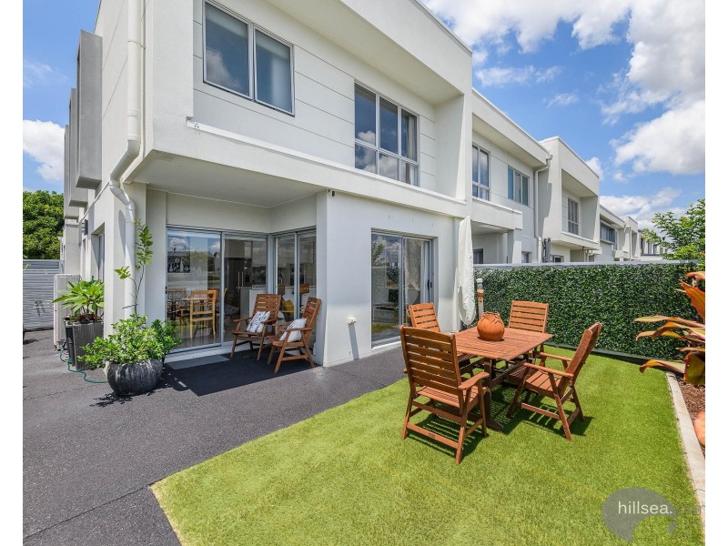 20/156 Marina Quays Boulevard, Hope Island QLD 4212