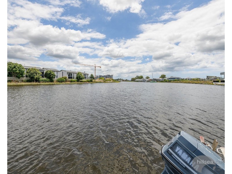 20/156 Marina Quays Boulevard, Hope Island QLD 4212