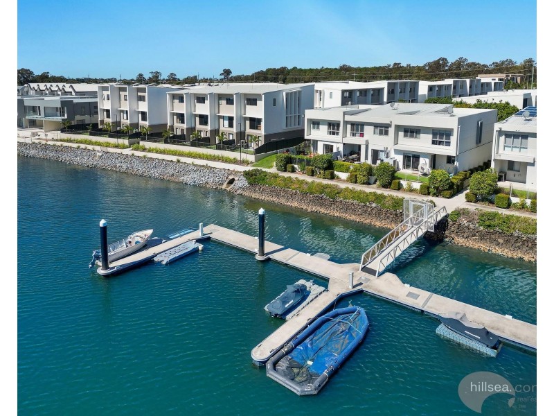 20/156 Marina Quays Boulevard, Hope Island QLD 4212