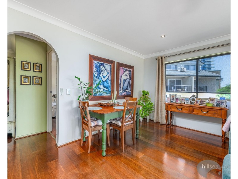 6/218 Marine Parade, Labrador QLD 4215