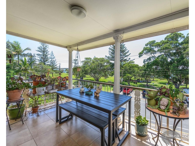 6/218 Marine Parade, Labrador QLD 4215