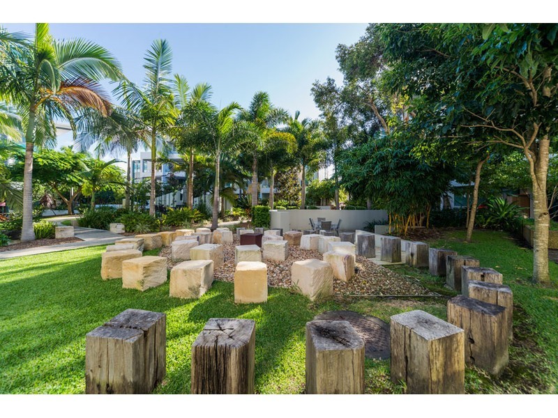 71/20 Bayview Street, Runaway Bay QLD 4216