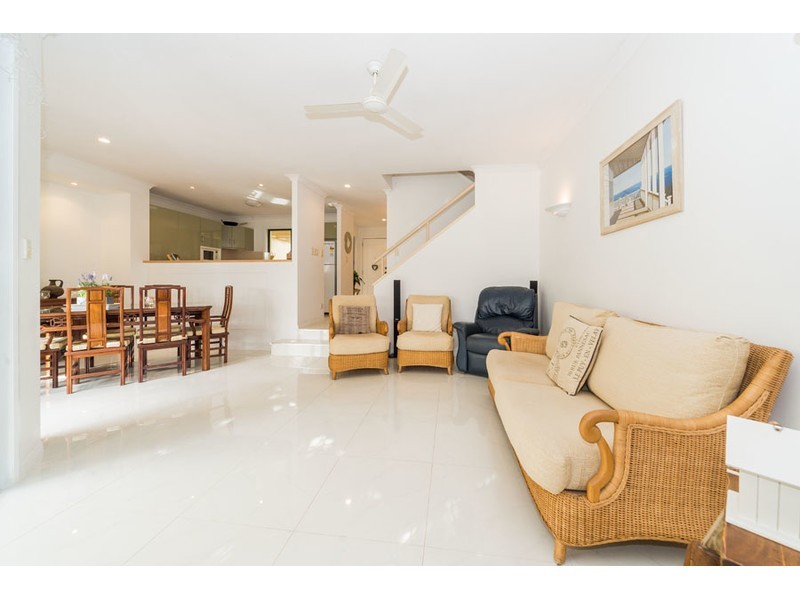 26/100 Morala Avenue, Runaway Bay QLD 4216