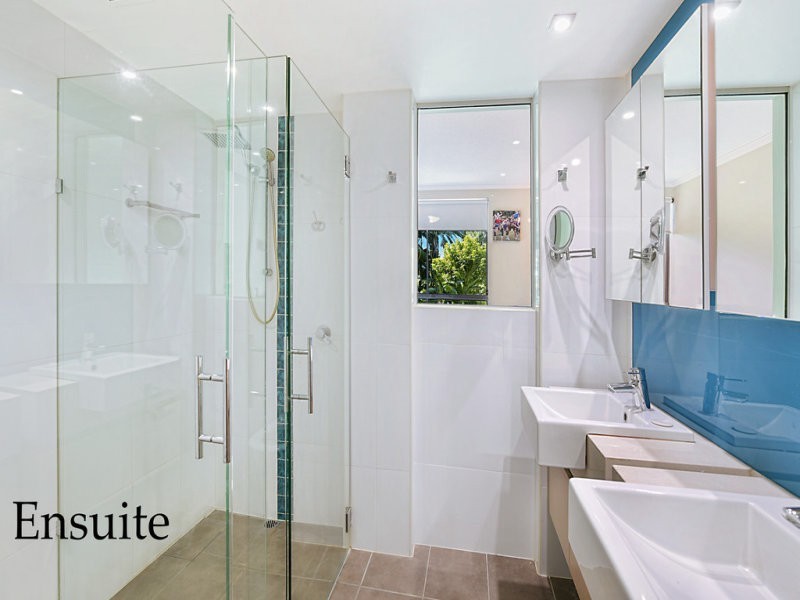 5T/20 Bayview Street, Runaway Bay QLD 4216