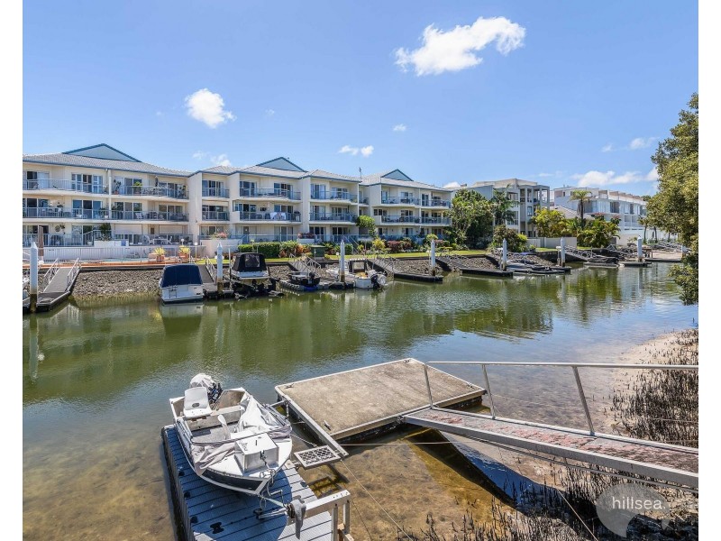 16 Oatland Esplanade, Runaway Bay QLD 4216