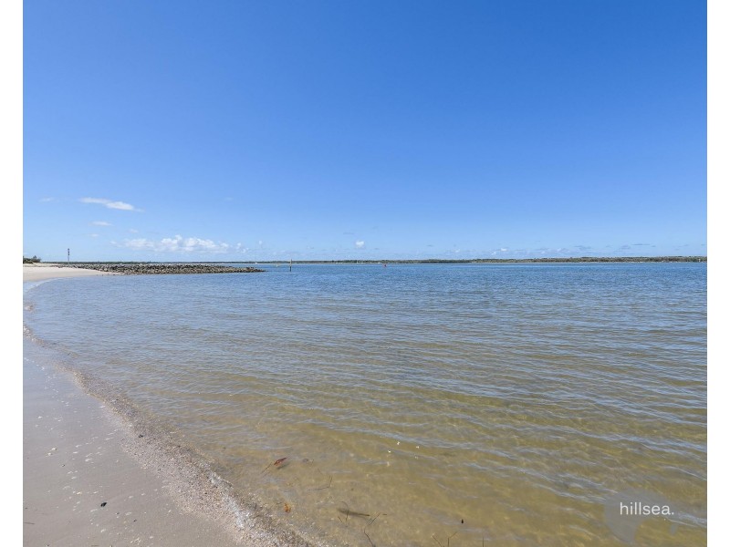 16 Oatland Esplanade, Runaway Bay QLD 4216