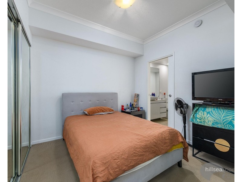 106/43 Harbour Town Drive, Biggera Waters QLD 4216