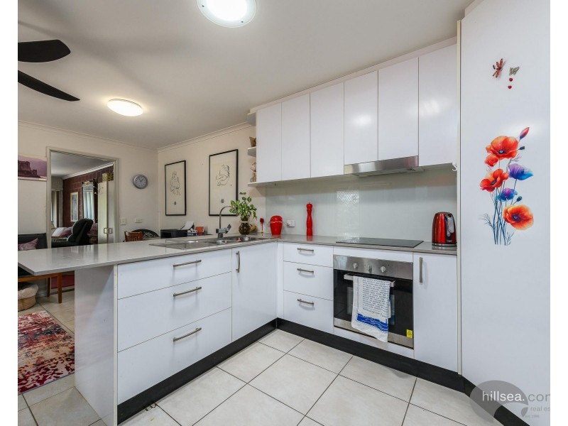 1/1 Kangaroo Avenue, Coombabah QLD 4216