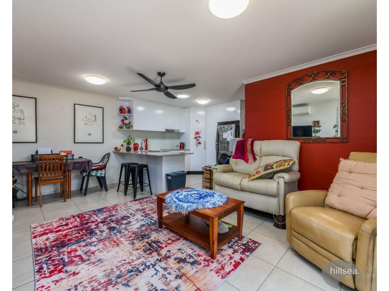 1/1 Kangaroo Avenue, Coombabah QLD 4216