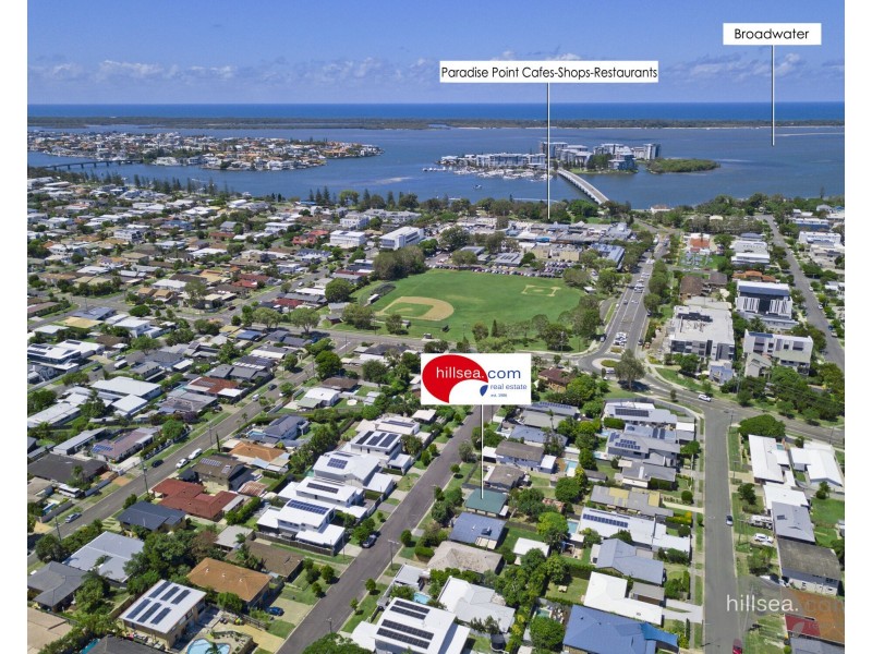 12 Plover Avenue, Paradise Point QLD 4216