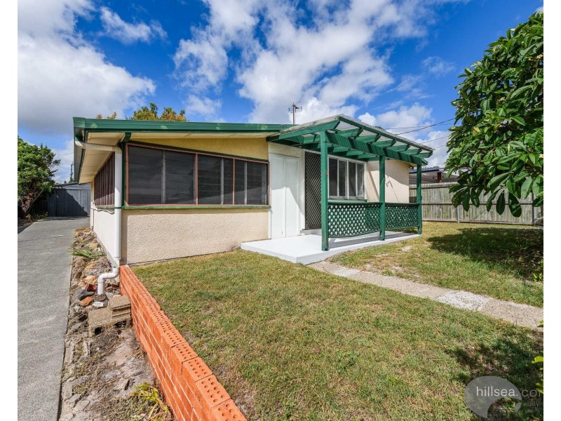 12 Plover Avenue, Paradise Point QLD 4216