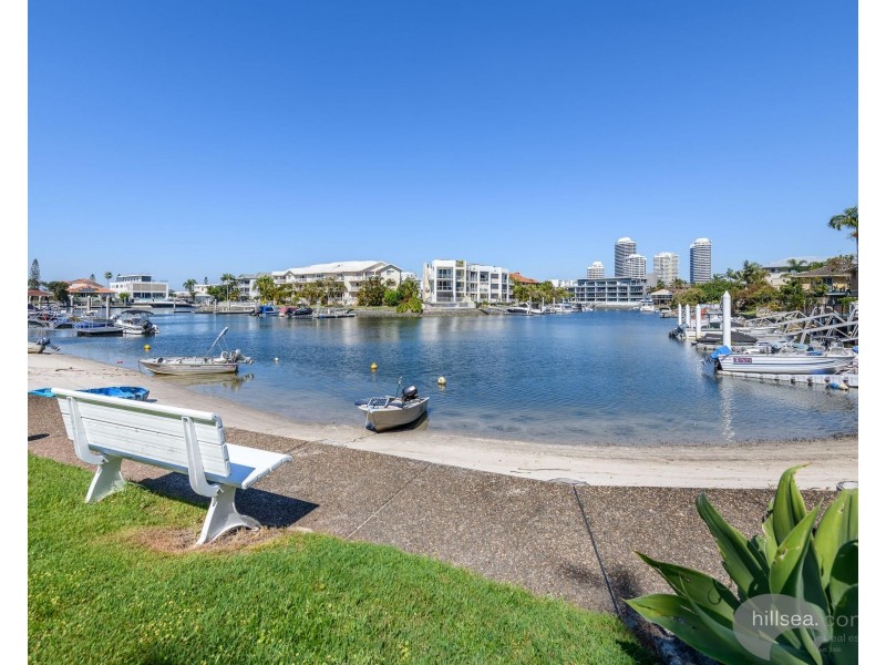 10/22 Jennifer Avenue, Runaway Bay QLD 4216