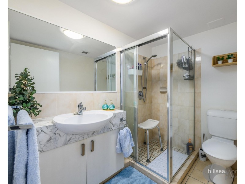 10/22 Jennifer Avenue, Runaway Bay QLD 4216