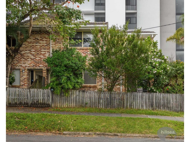 3/139 Eugaree Street, Southport QLD 4215