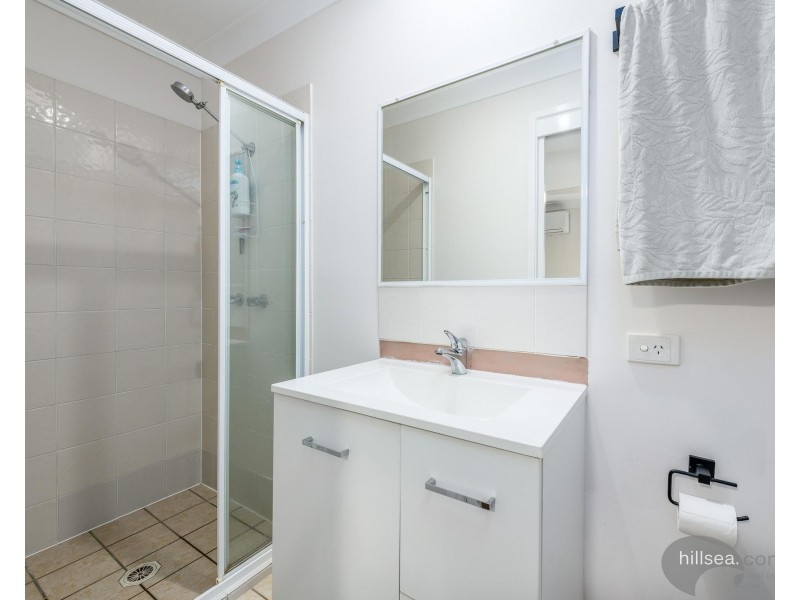 3/30 Government Road, Labrador QLD 4215