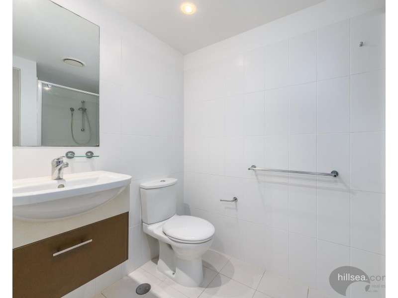 3308/2 Activa Way, Hope Island QLD 4212