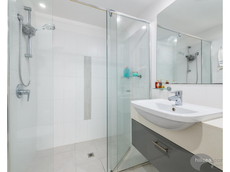 2207/2 Activa Way, Hope Island QLD 4212