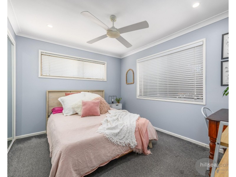 8 Viola Avenue, Hollywell QLD 4216