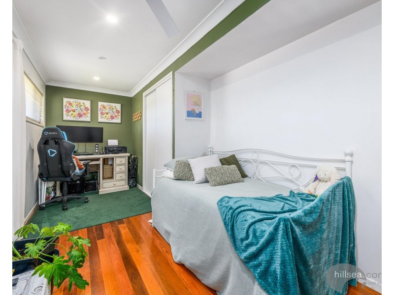 8 Viola Avenue, Hollywell QLD 4216