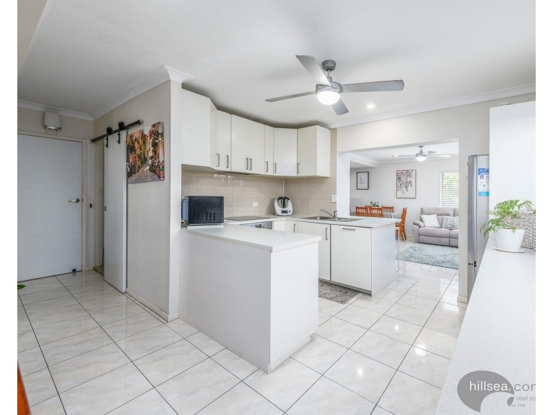 8 Viola Avenue, Hollywell QLD 4216
