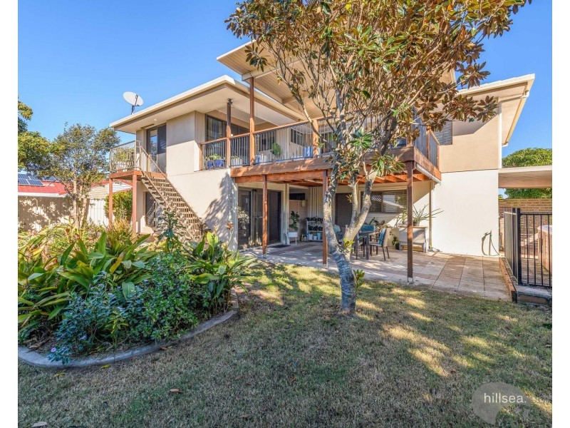 8 Viola Avenue, Hollywell QLD 4216