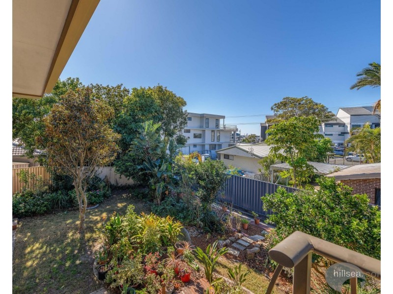 8 Viola Avenue, Hollywell QLD 4216
