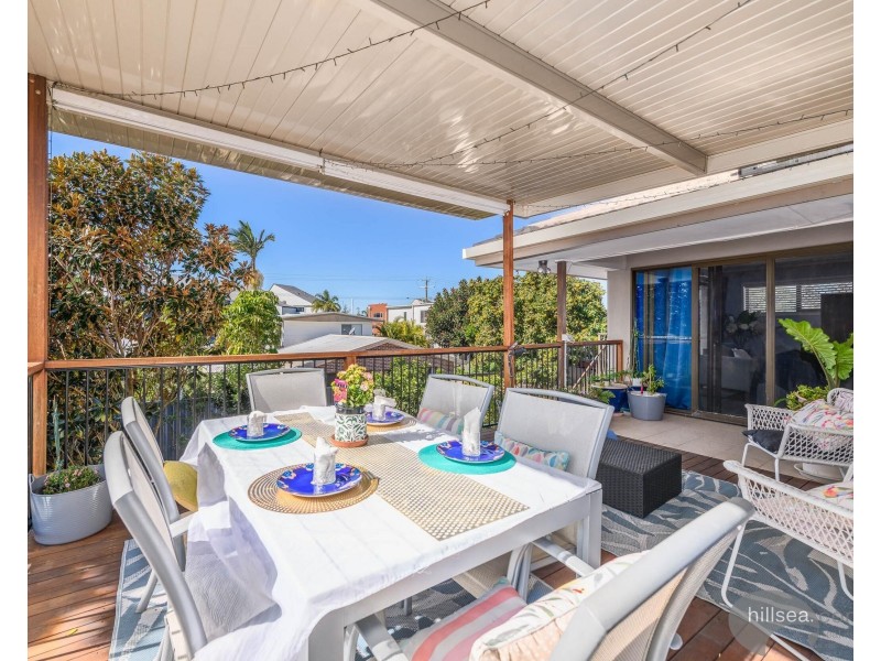 8 Viola Avenue, Hollywell QLD 4216