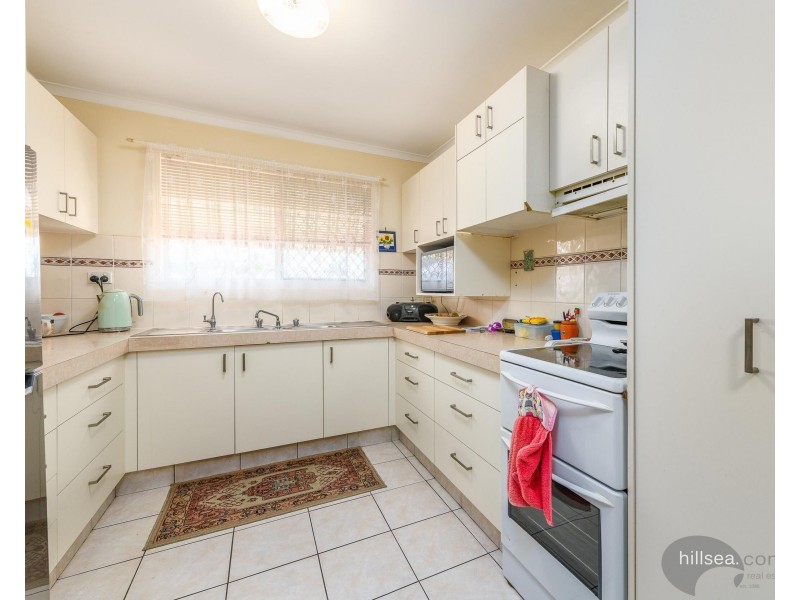 4 Robe Court, Helensvale QLD 4212