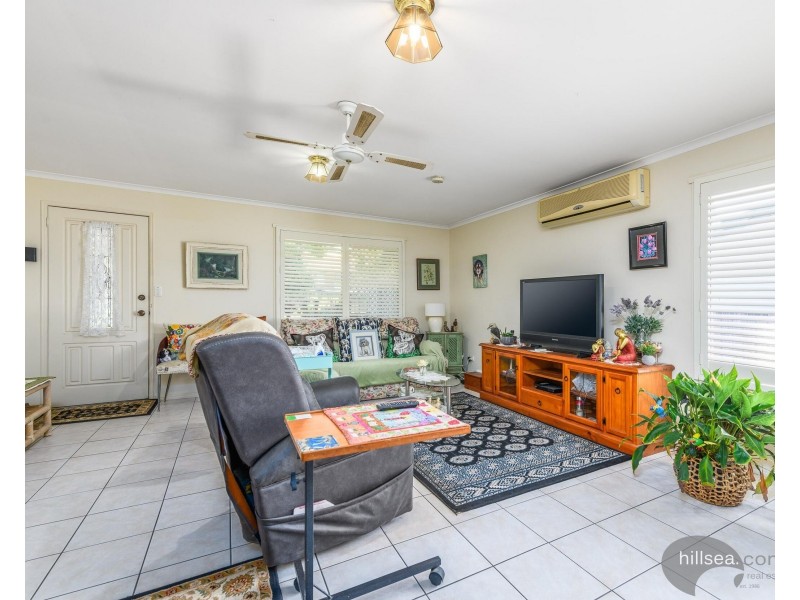 4 Robe Court, Helensvale QLD 4212