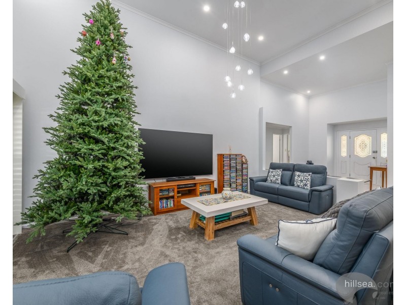 26 Karema Crescent, Runaway Bay QLD 4216