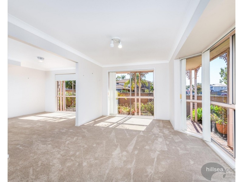 2 Cayman Court, Runaway Bay QLD 4216
