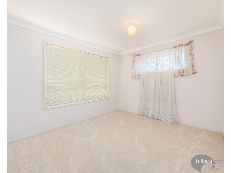 2 Cayman Court, Runaway Bay QLD 4216