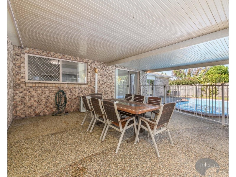 2 Cayman Court, Runaway Bay QLD 4216