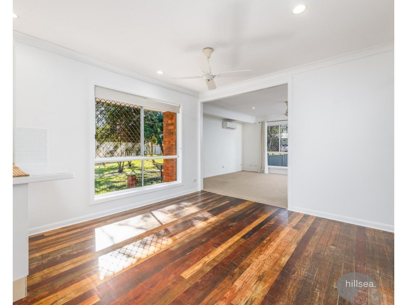 1/8 McWilliam Close, Labrador QLD 4215