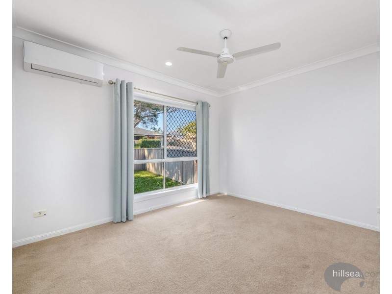 1/8 McWilliam Close, Labrador QLD 4215