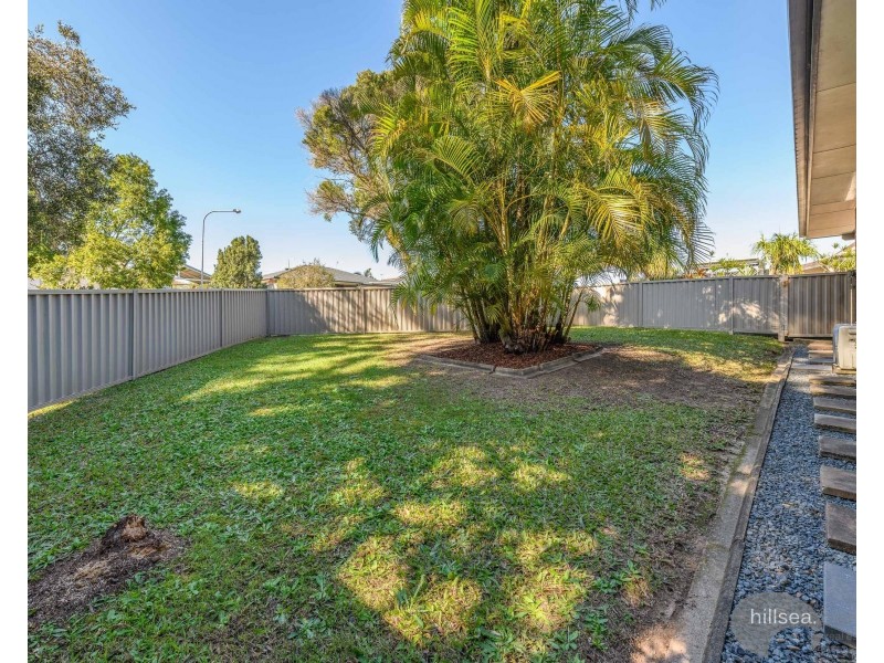 1/8 McWilliam Close, Labrador QLD 4215