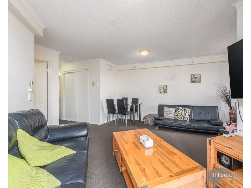 1/452 Marine Parade, Biggera Waters QLD 4216