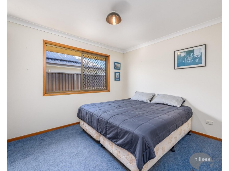 8 Kikori Crescent, Runaway Bay QLD 4216